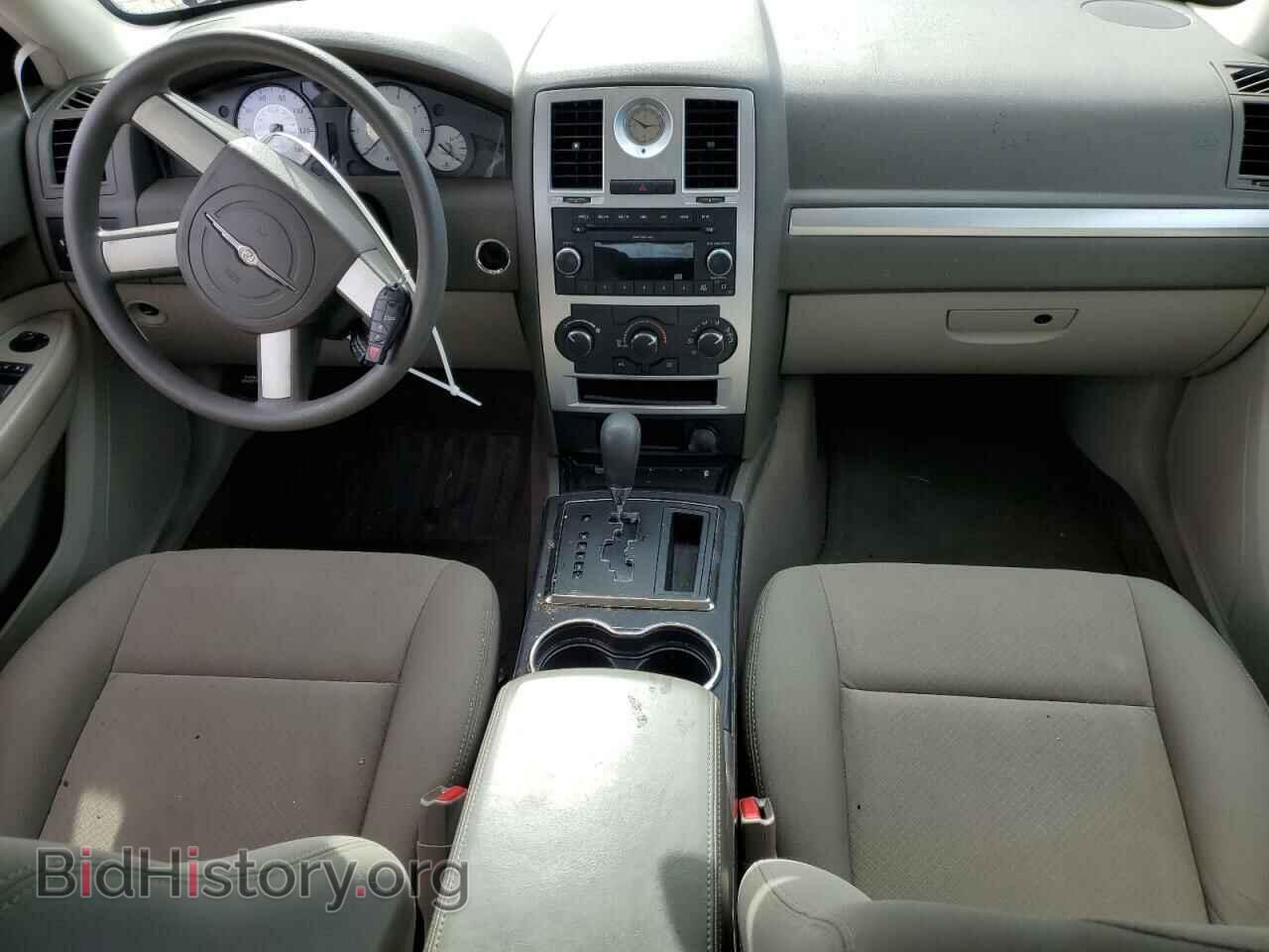 2010 CHRYSLER 300 - VIN: 2C3CA4CD1AH153892 - Фото 8