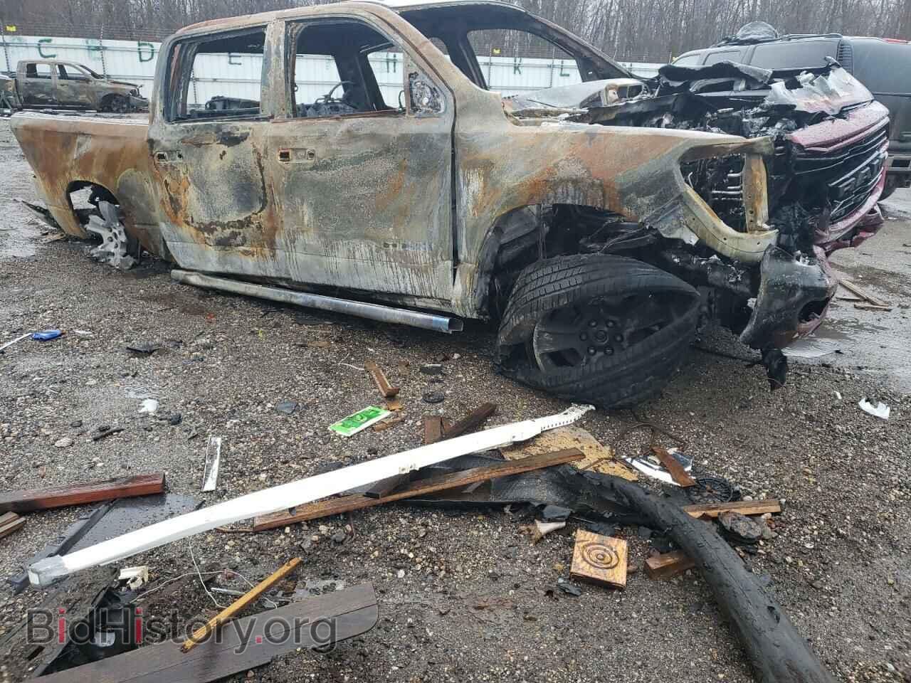 2020 RAM 1500 - VIN: 1C6SRFLT5LN256026 - Фото 4