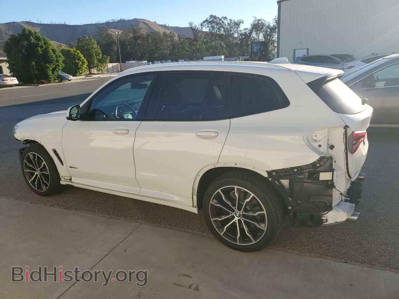 2018 BMW X3 - VIN: 5UXTR9C53JLD62985 - Фото 2