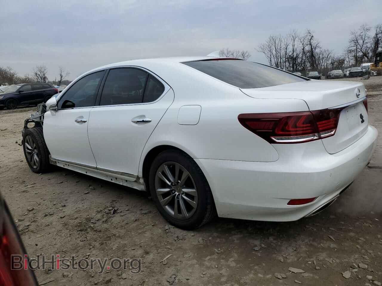 2014 LEXUS LS460 - VIN: JTHCL5EF7E5022164 - Photo 2