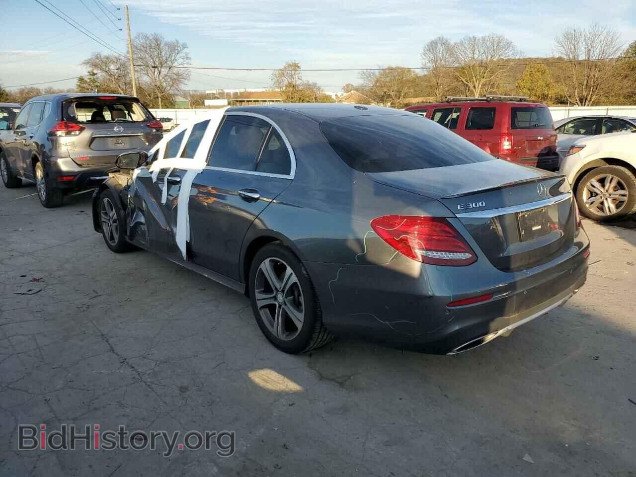 2017 MERCEDES-BENZ E-CLASS - VIN: WDDZF4JB6HA110723 - Фото 2