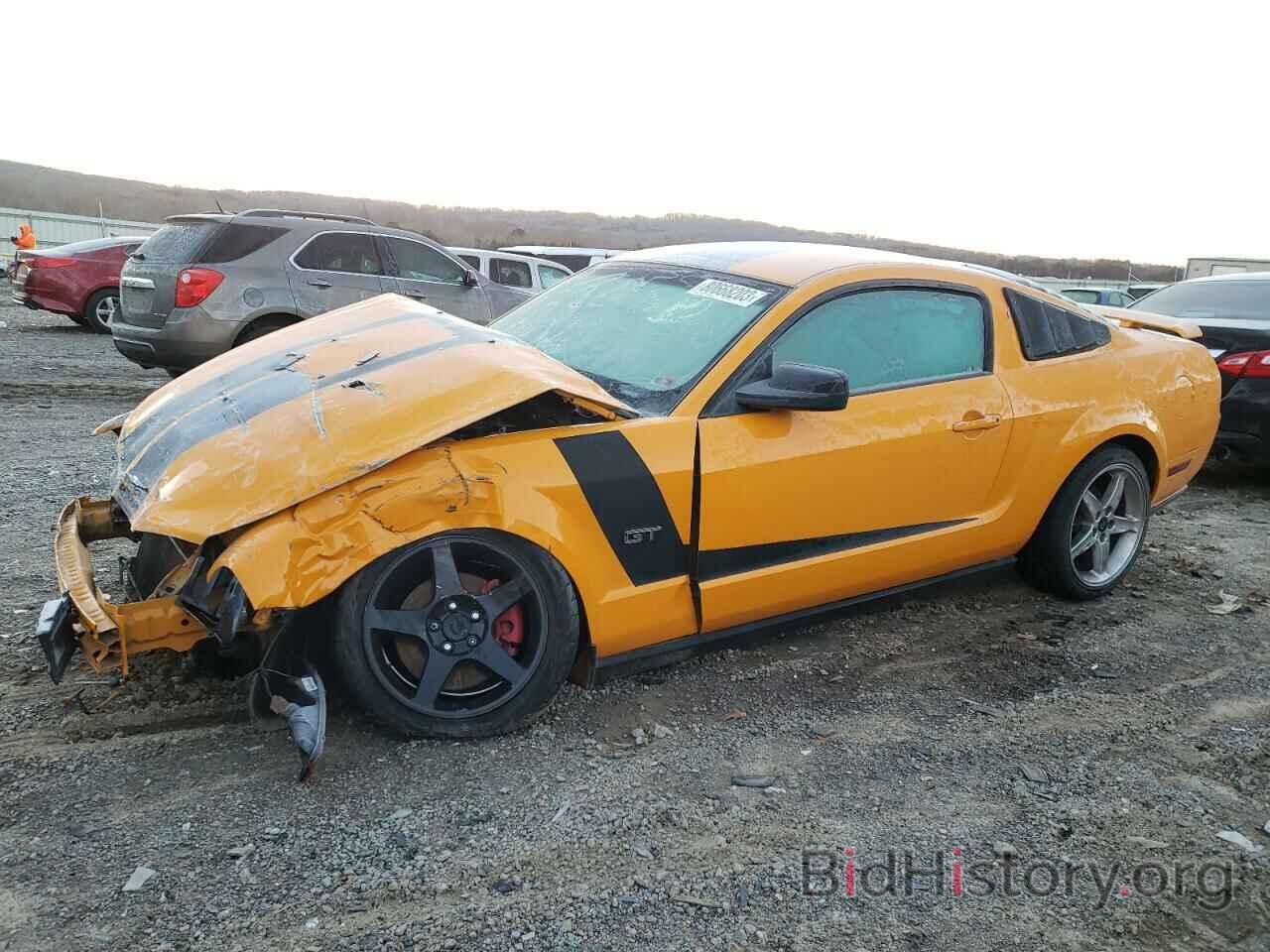 Photo 1ZVHT82H185110434 - FORD MUSTANG 2008