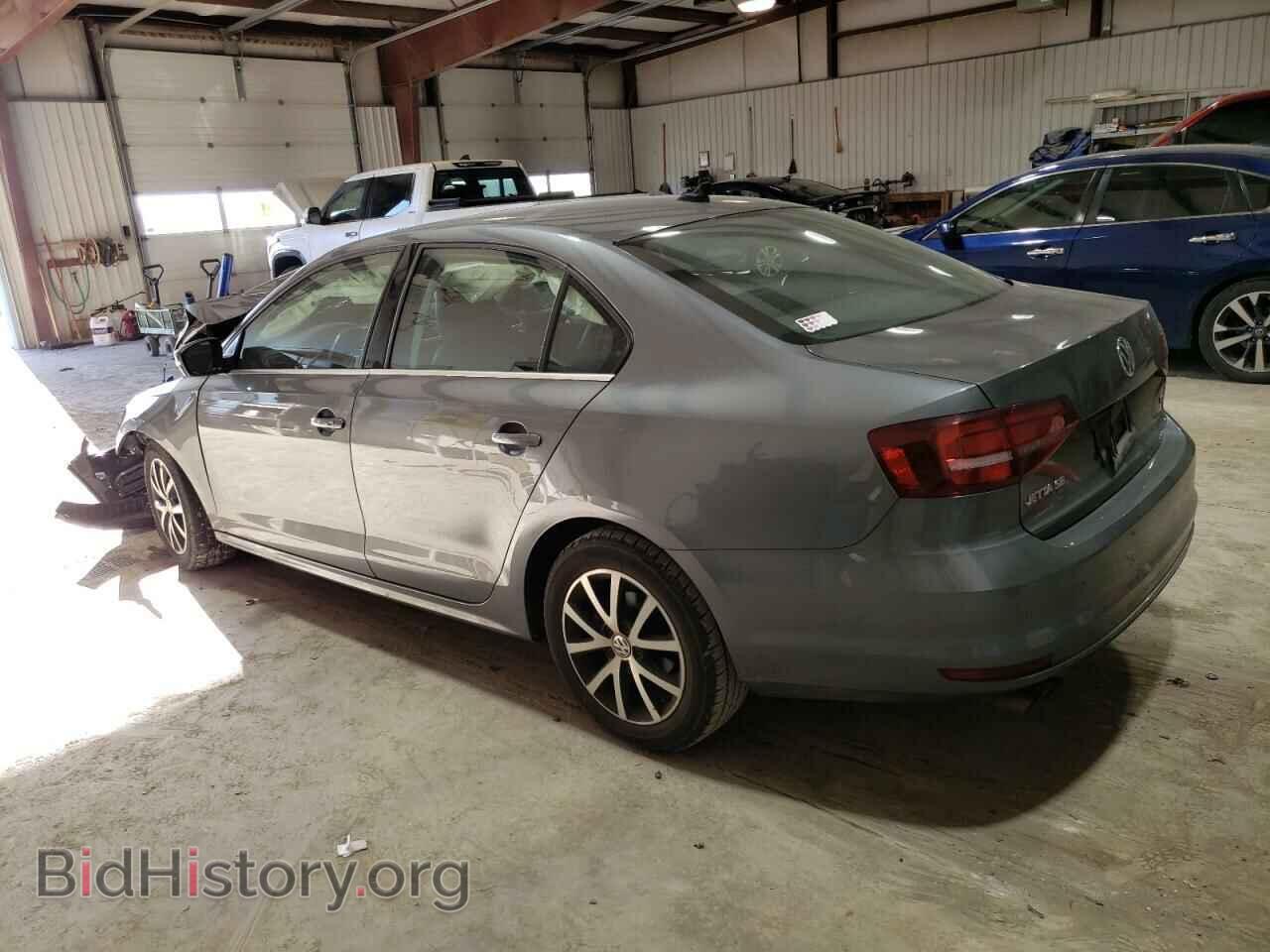 2017 VOLKSWAGEN JETTA - VIN: 3VWDB7AJ2HM379309 - Фото 2