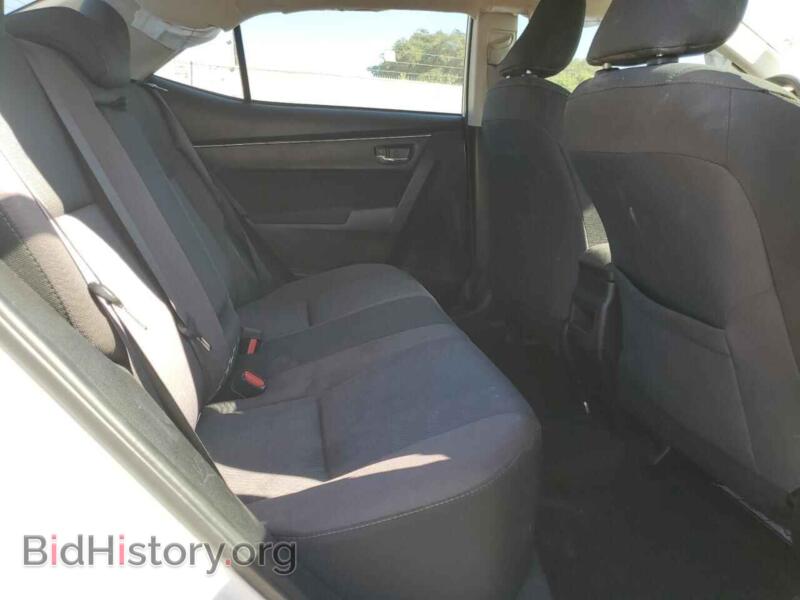 2018 Toyota COROLLA (VIN 5YFBURHE2JP853749) — фото 10 из 15