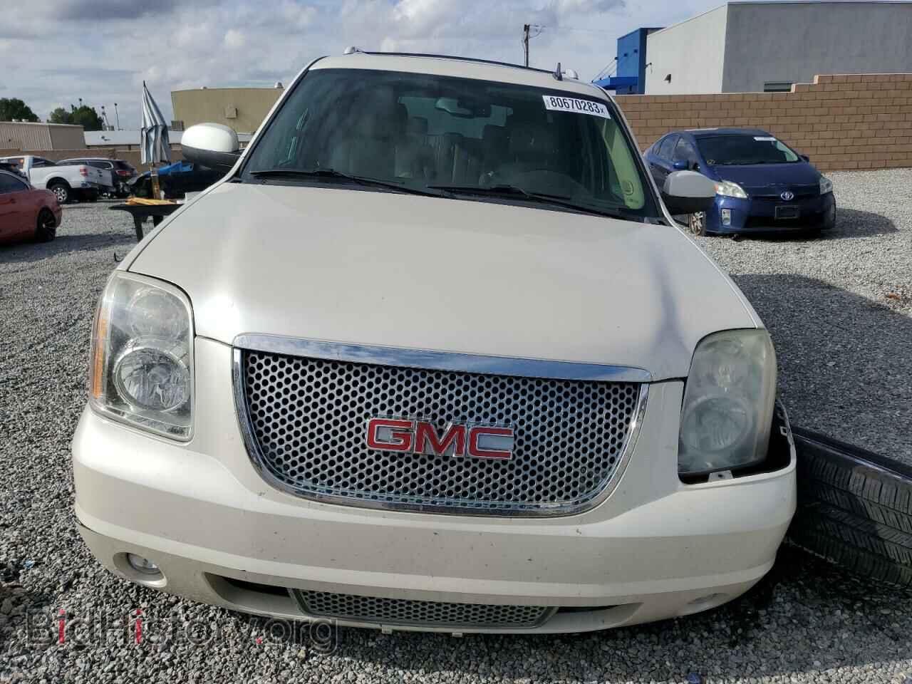 2012 GMC YUKON - VIN: 1GKS2MEF2CR266082 - Фото 5