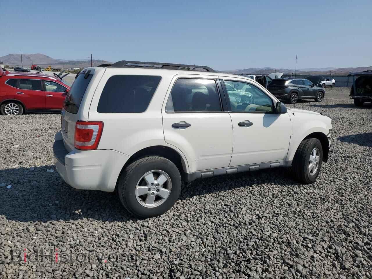 2010 FORD ESCAPE - VIN: 1FMCU9D73AKC72556 - Фото 3