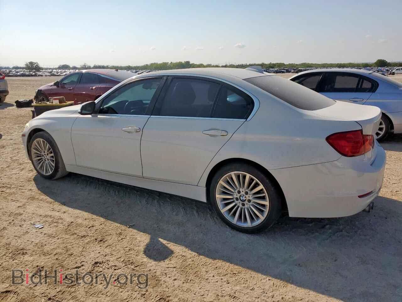 2012 BMW 3 SERIES - VIN: WBA3A5C51CF347933 - Фото 2