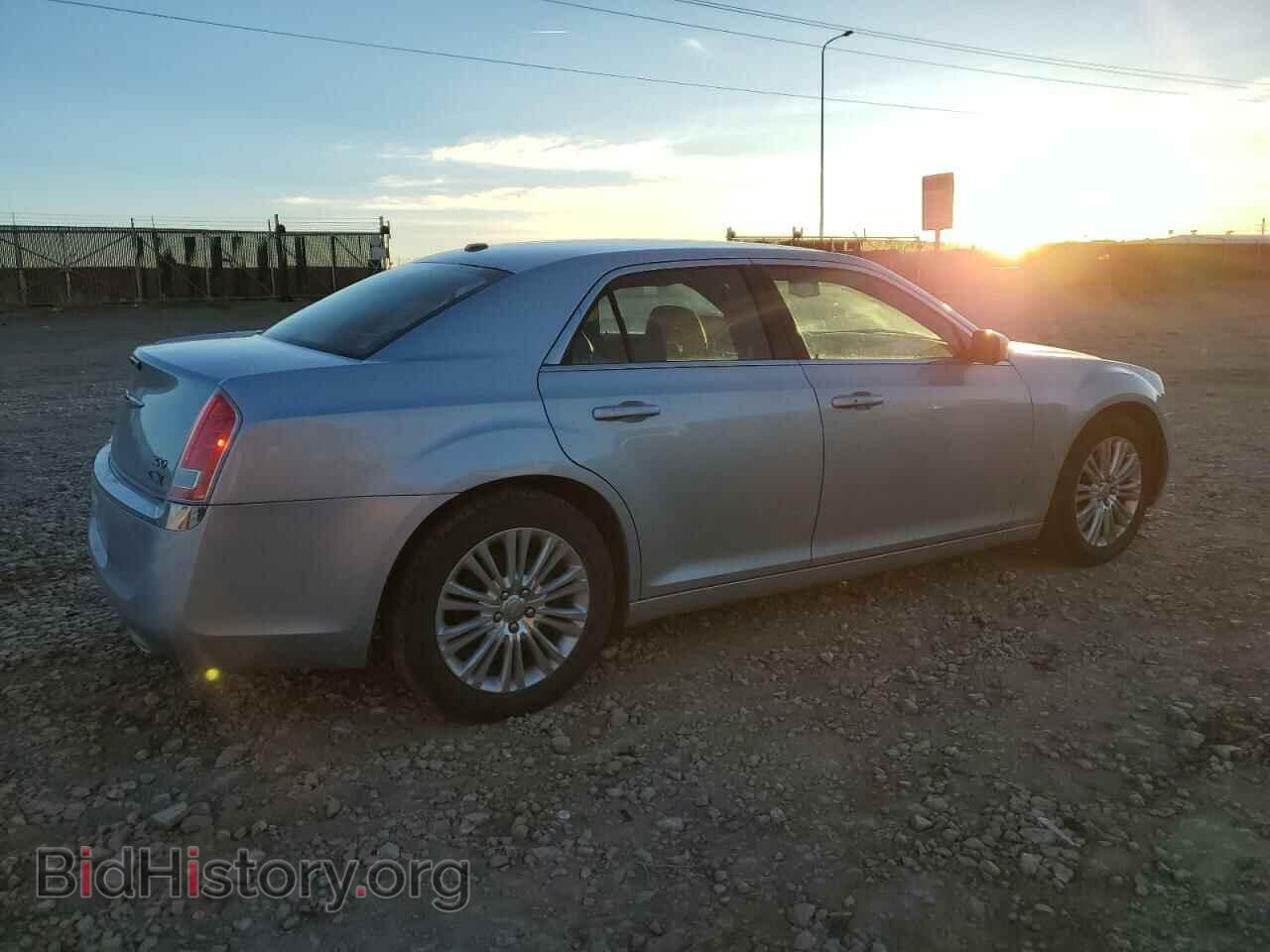 2013 CHRYSLER 300 - VIN: 2C3CCARG0DH733164 - Фото 3