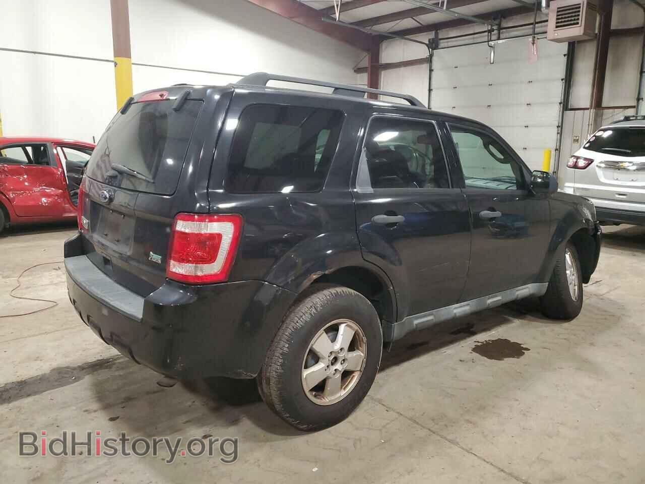 2011 FORD ESCAPE - VIN: 1FMCU9DG0BKA47058 - Фото 3