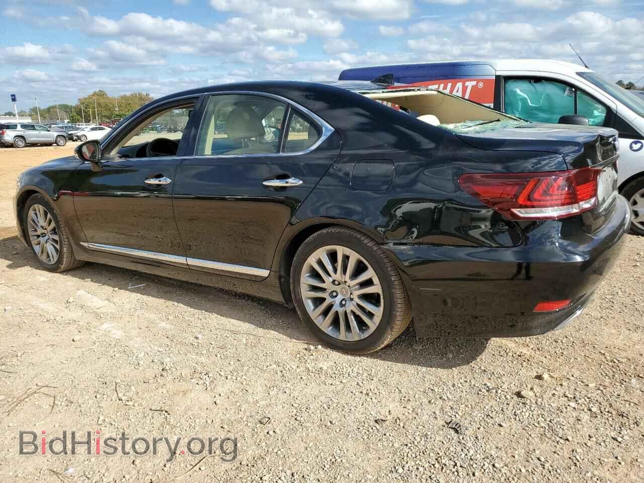2015 LEXUS LS460 - VIN: JTHBL5EF5F5136712 - Photo 2