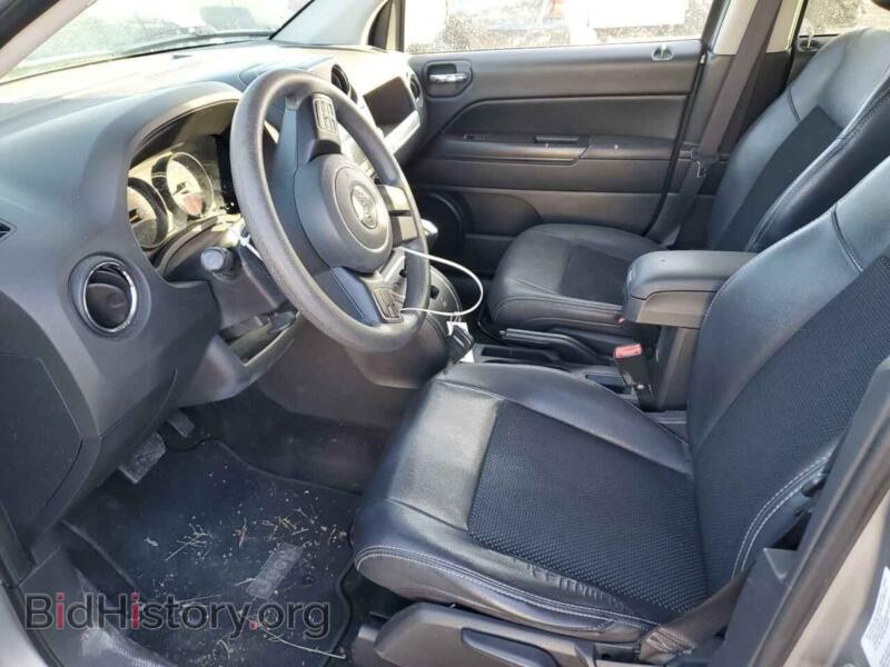 2014 Jeep COMPASS (VIN 1C4NJCBA7ED823003) — photo 7 of 12