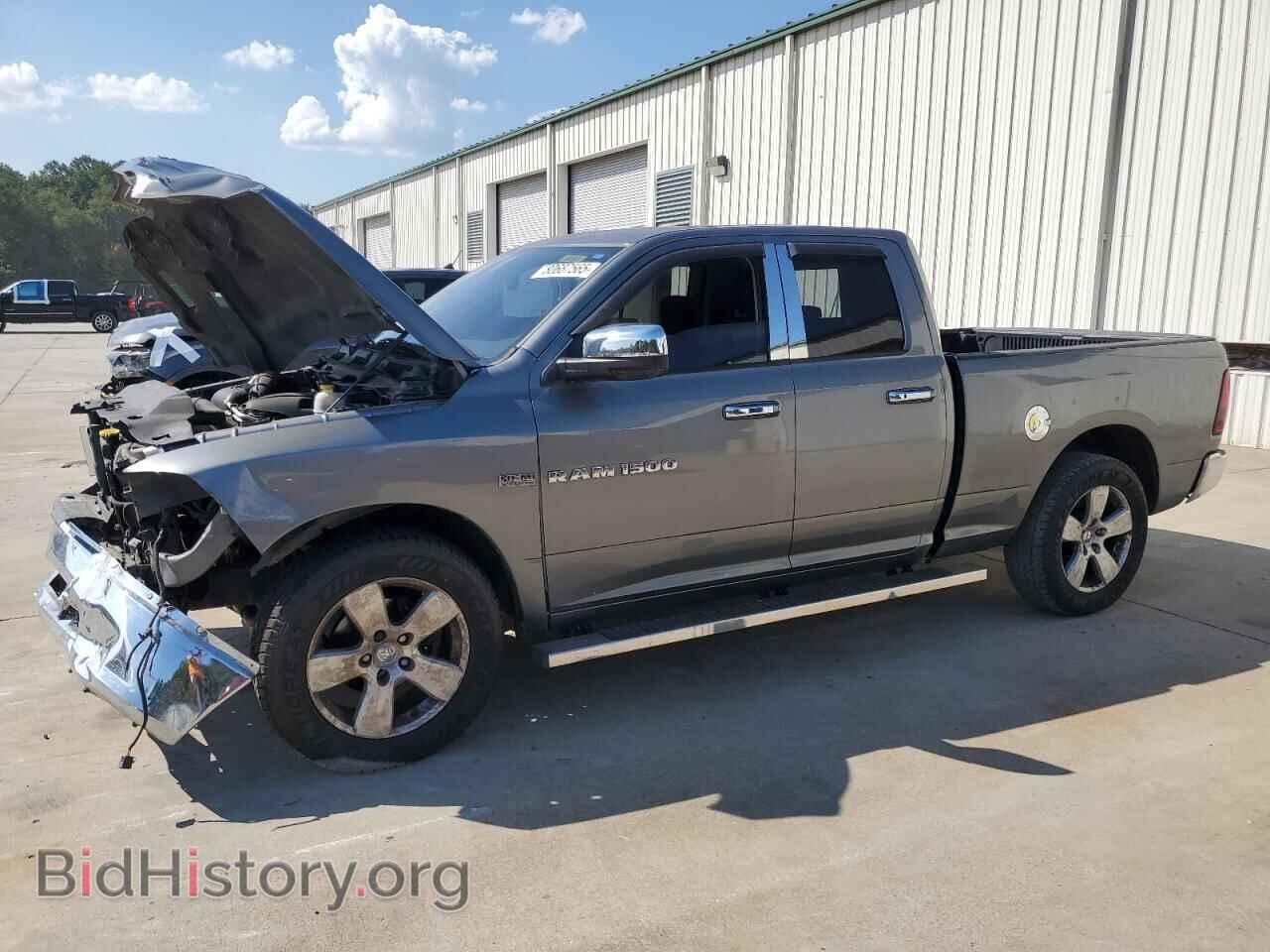 Photo 1D7RB1GT2BS573969 - DODGE All Models 2011