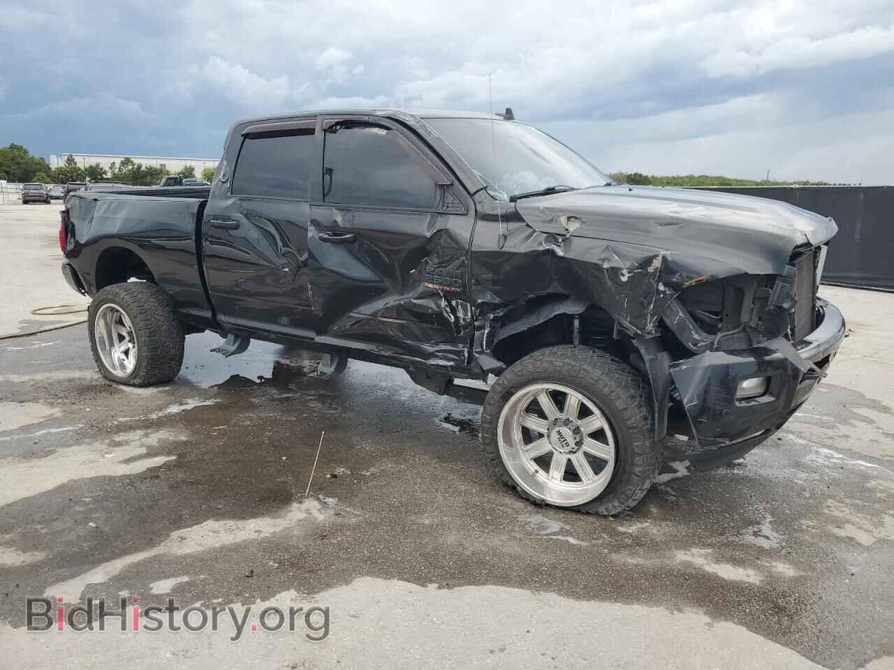 2017 RAM All Models - VIN: 3C6UR5DL5HG733135 - Photo 4