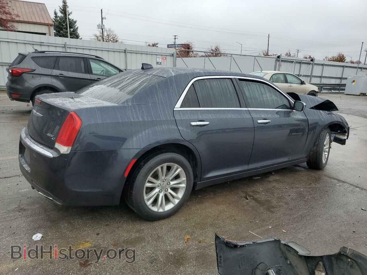 2016 CHRYSLER 300 - VIN: 2C3CCAEG2GH357979 - Фото 3