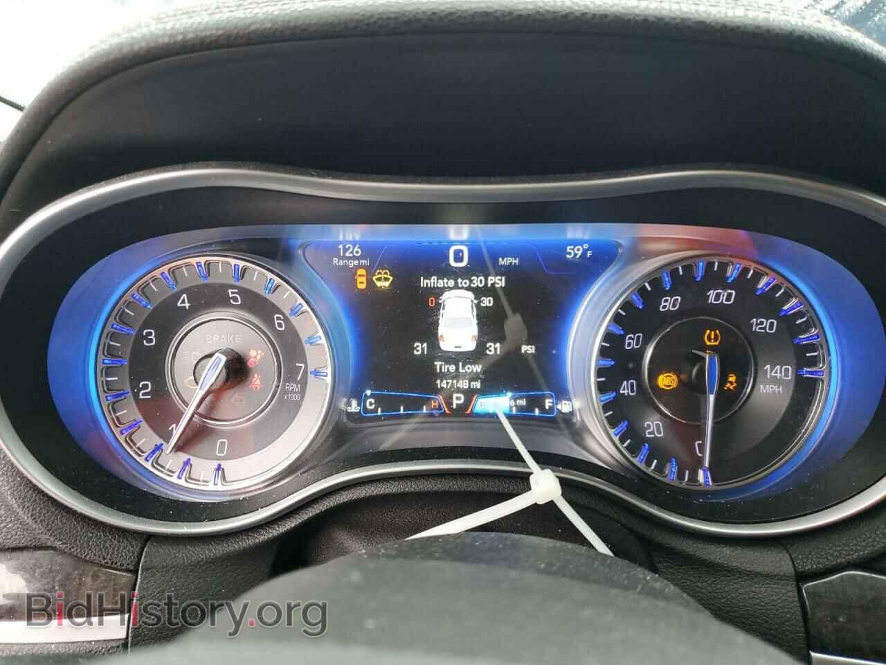 2016 CHRYSLER 300 - VIN: 2C3CCAEG2GH357979 - Фото 9