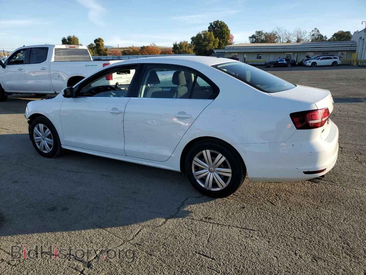 2017 VOLKSWAGEN JETTA - VIN: 3VW2B7AJ3HM370383 - Фото 2
