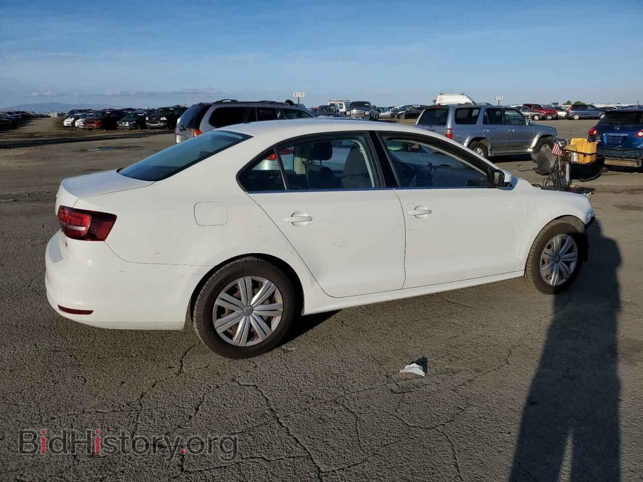 2017 VOLKSWAGEN JETTA - VIN: 3VW2B7AJ3HM370383 - Фото 3
