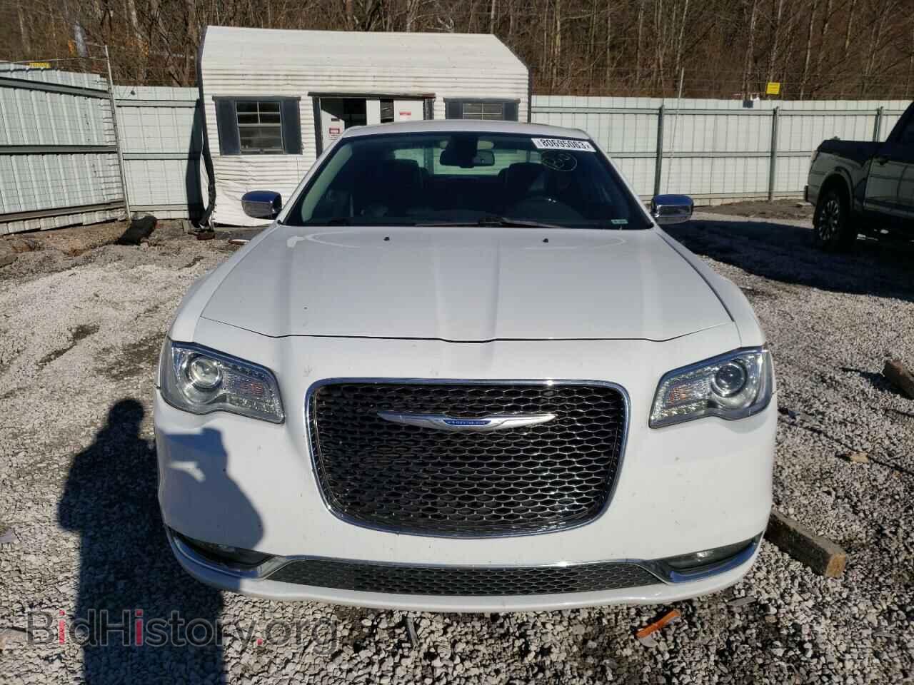 2019 CHRYSLER 300 - VIN: 2C3CCAKG1KH569138 - Фото 5
