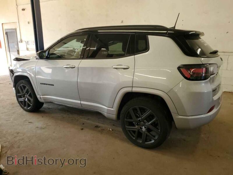 2024 Jeep COMPASS (VIN 3C4NJDCN4RT140070) — photo 2 of 13