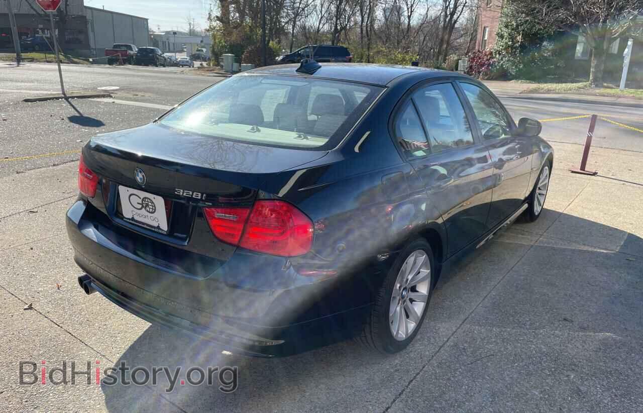 2009 BMW 3 SERIES - VIN: WBAPH77589NL83197 - Фото 4