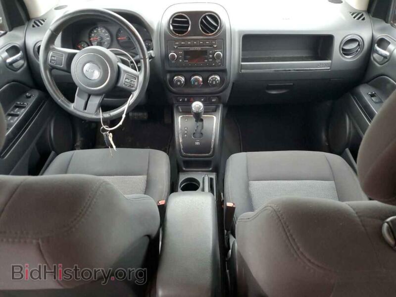 2012 Jeep COMPASS (VIN 1C4NJDEB7CD578243) — фото 8 из 12