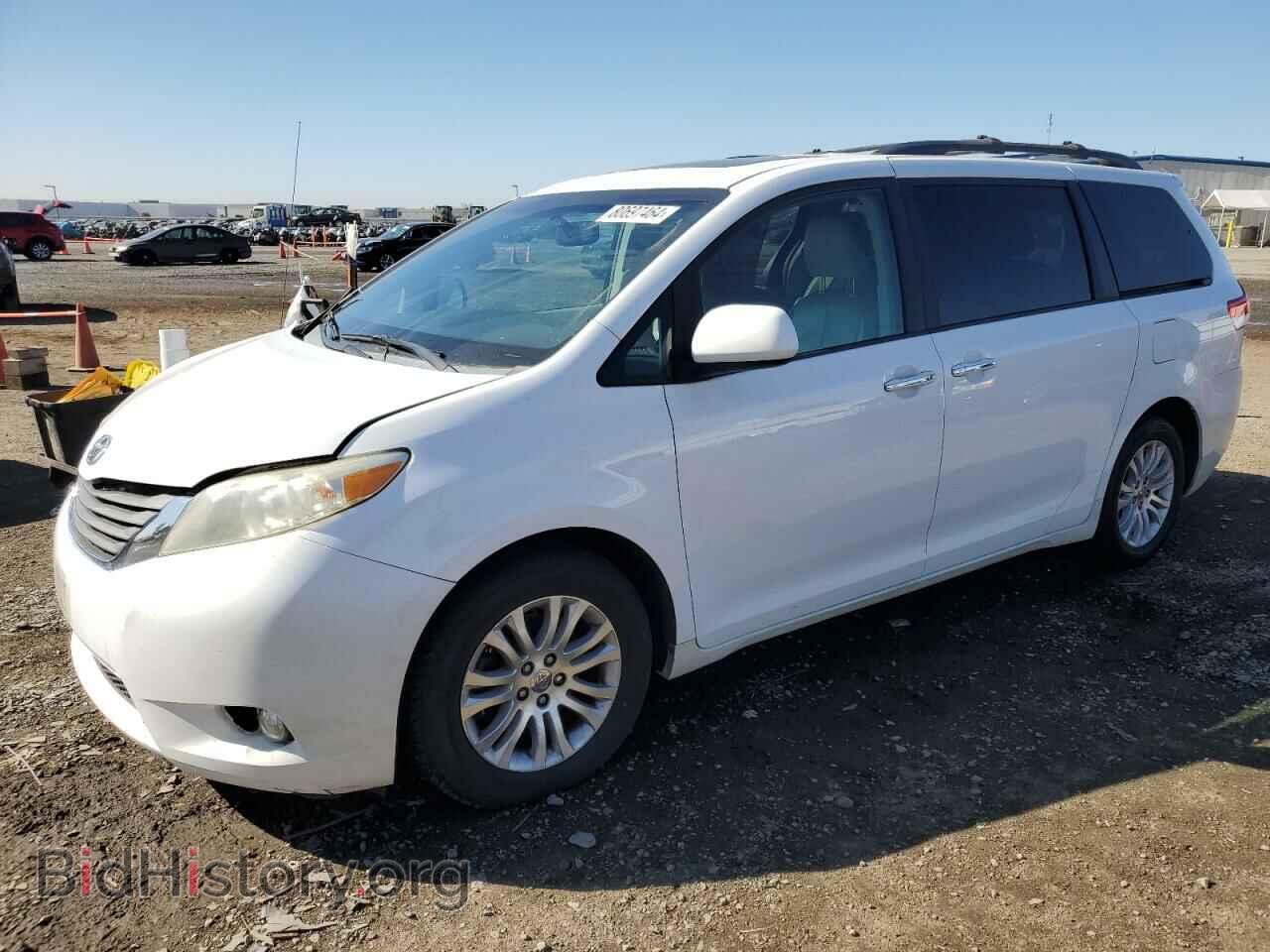 Photo 5TDYK3DC8DS353656 - TOYOTA All Models 2013