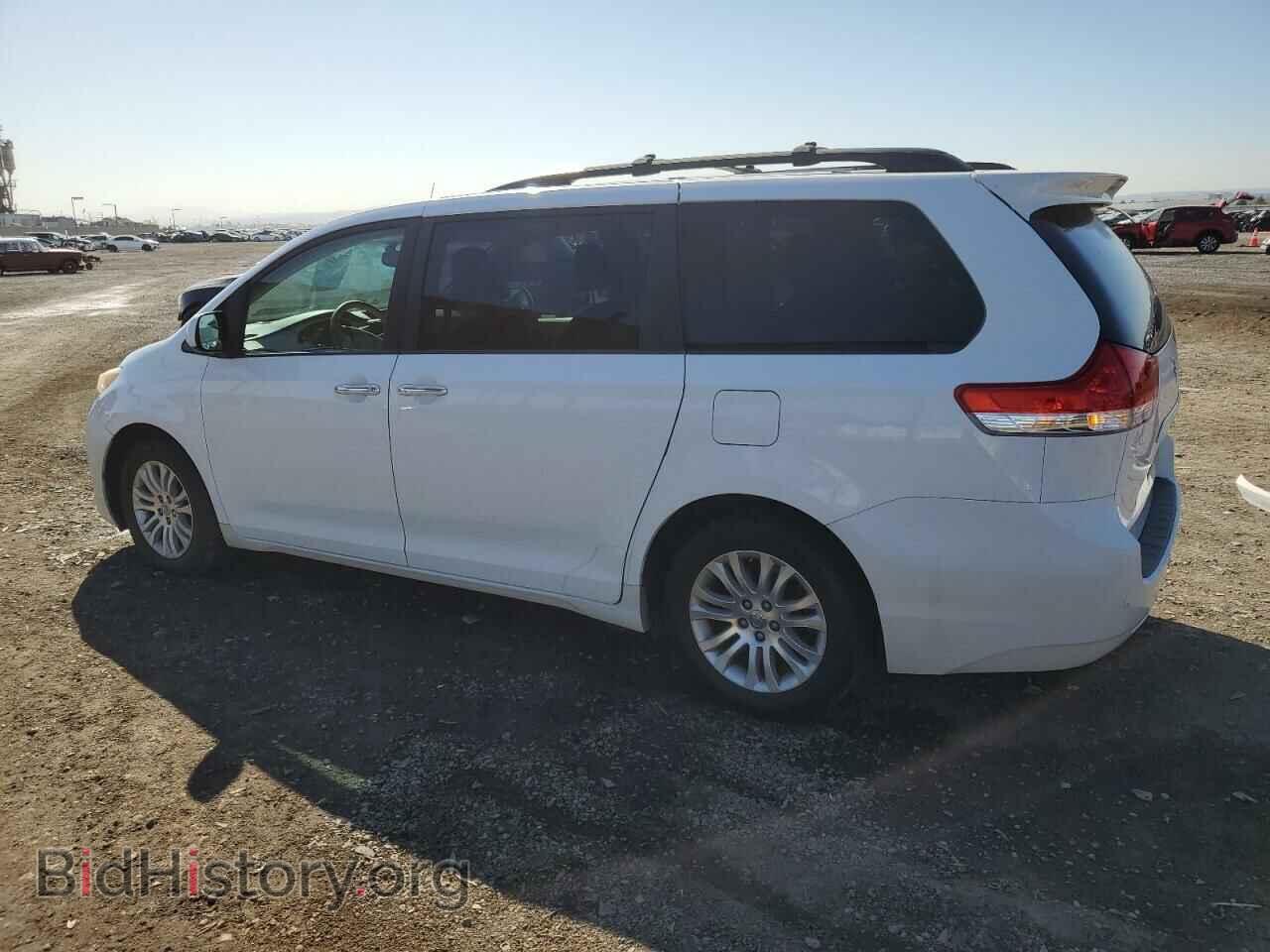 2013 TOYOTA All Models - VIN: 5TDYK3DC8DS353656 - Photo 2