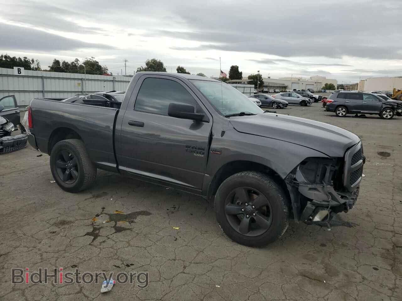 2019 RAM 1500 - VIN: 3C6JR6ATXKG511596 - Фото 4