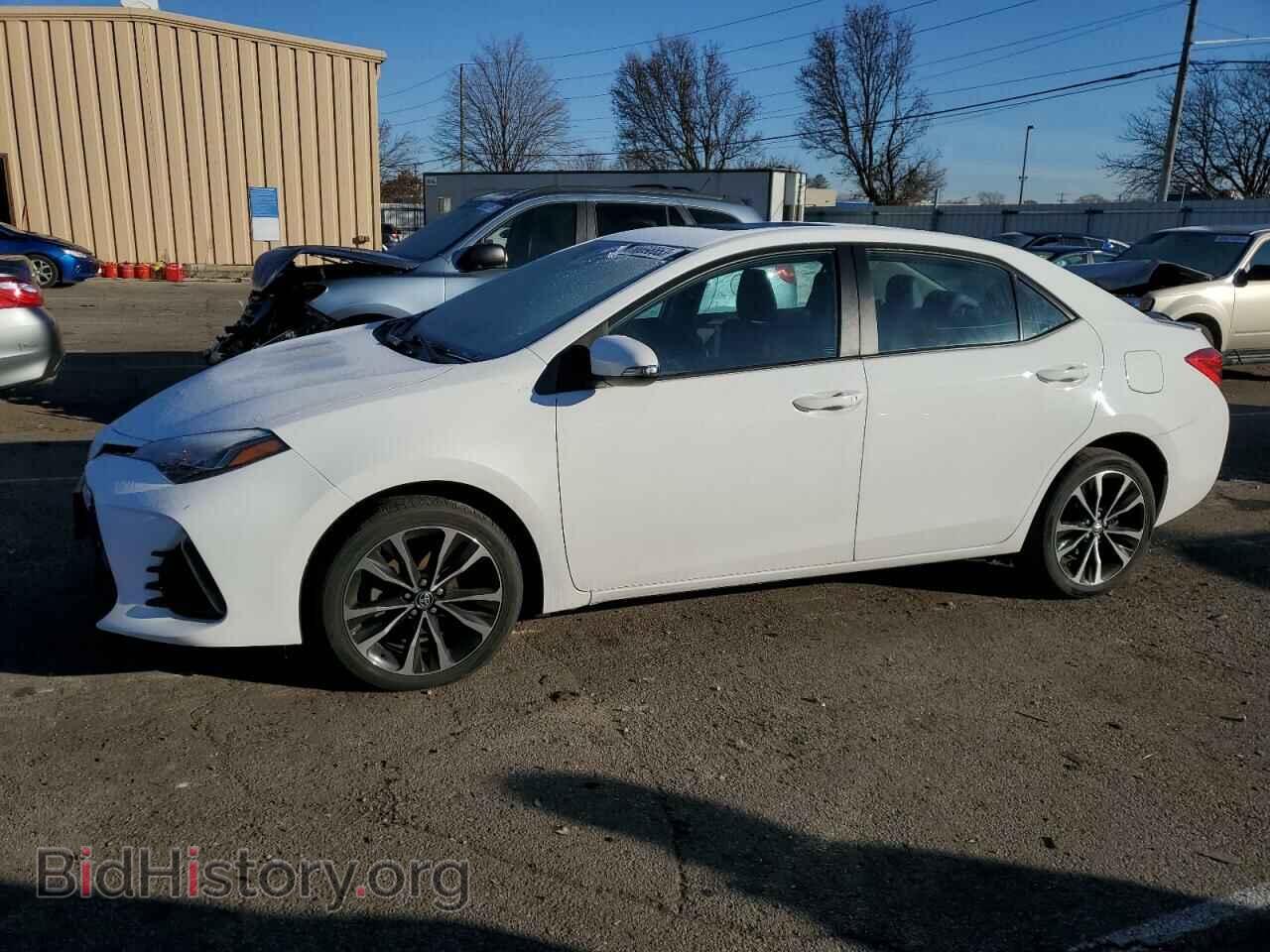 Photo 2T1BURHE6HC857975 - TOYOTA COROLLA 2017