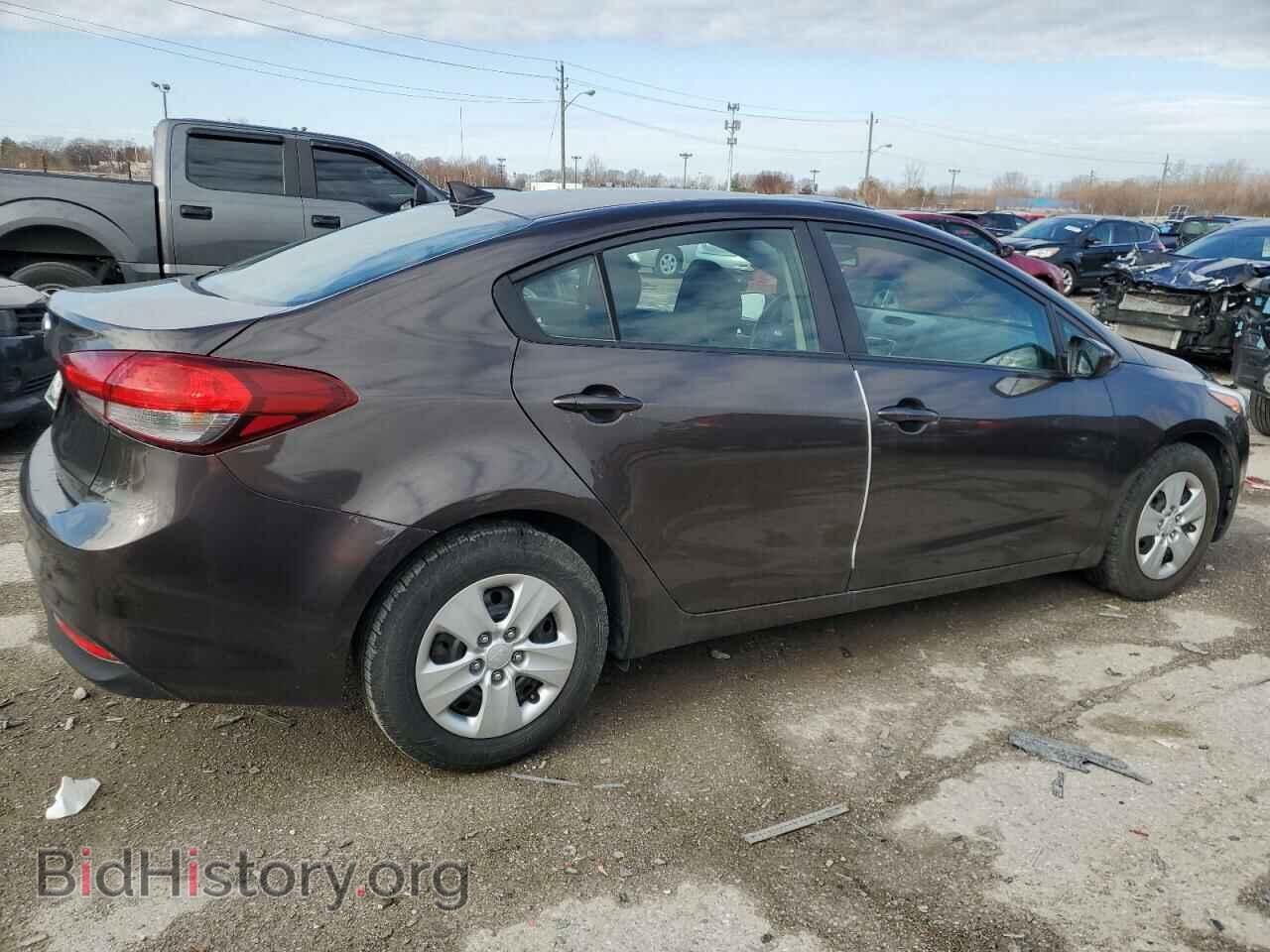 2017 KIA FORTE - VIN: 3KPFK4A7XHE102433 - Фото 3