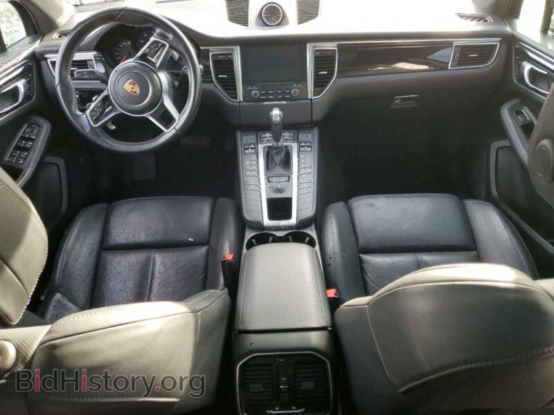 2017 Porsche MACAN (VIN WP1AA2A52HLB00049) — фото 8 из 13