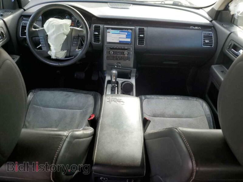 2011 Ford FLEX (VIN 2FMGK5DC0BBD20362) — photo 8 of 13