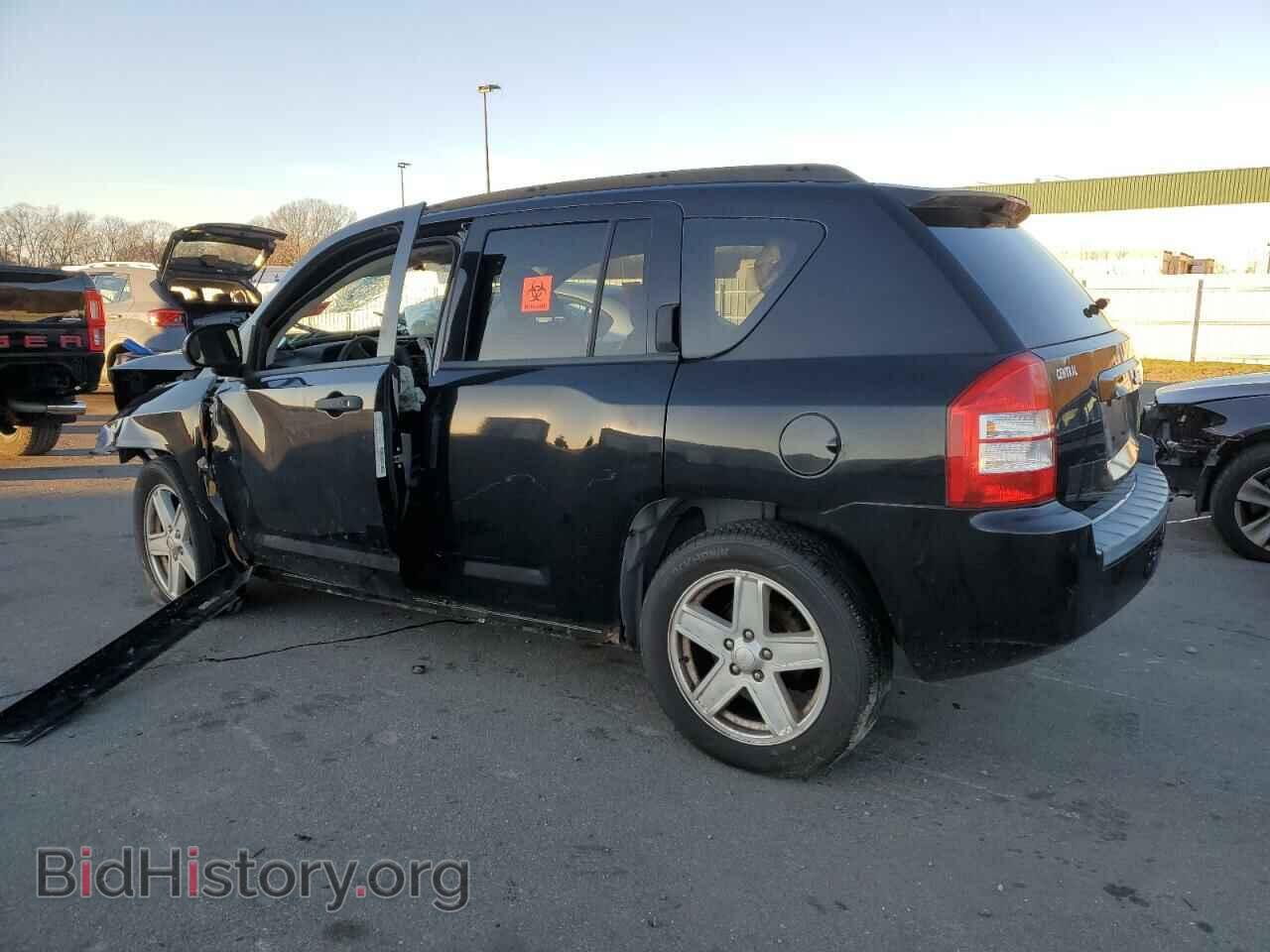2007 JEEP COMPASS - VIN: 1J8FT47W67D427150 - Photo 2