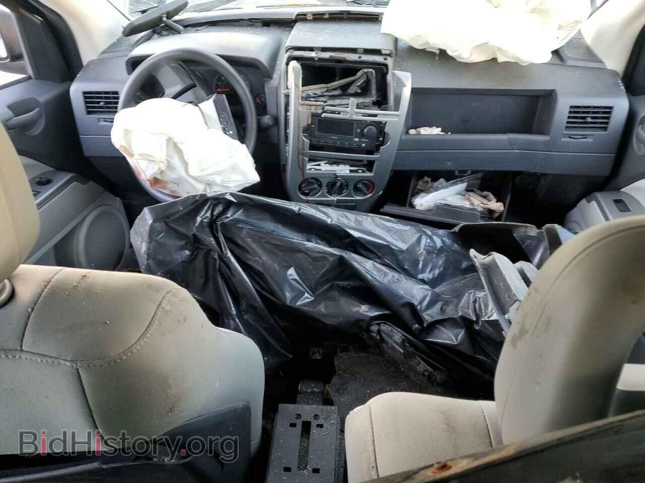 2007 JEEP COMPASS - VIN: 1J8FT47W67D427150 - Photo 8