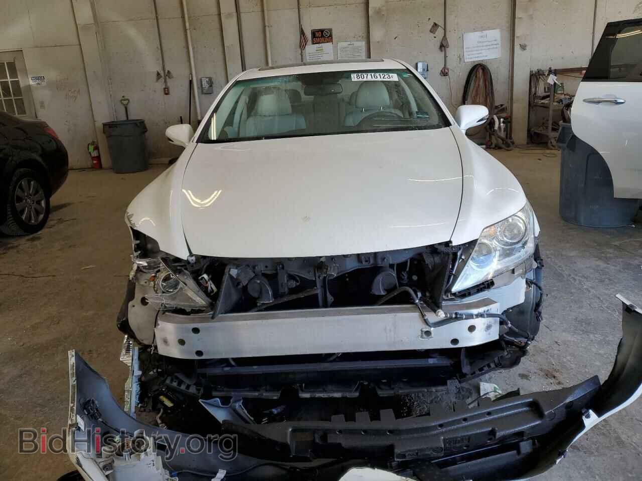 2011 LEXUS LS460 - VIN: JTHBL5EF3B5106344 - Photo 5