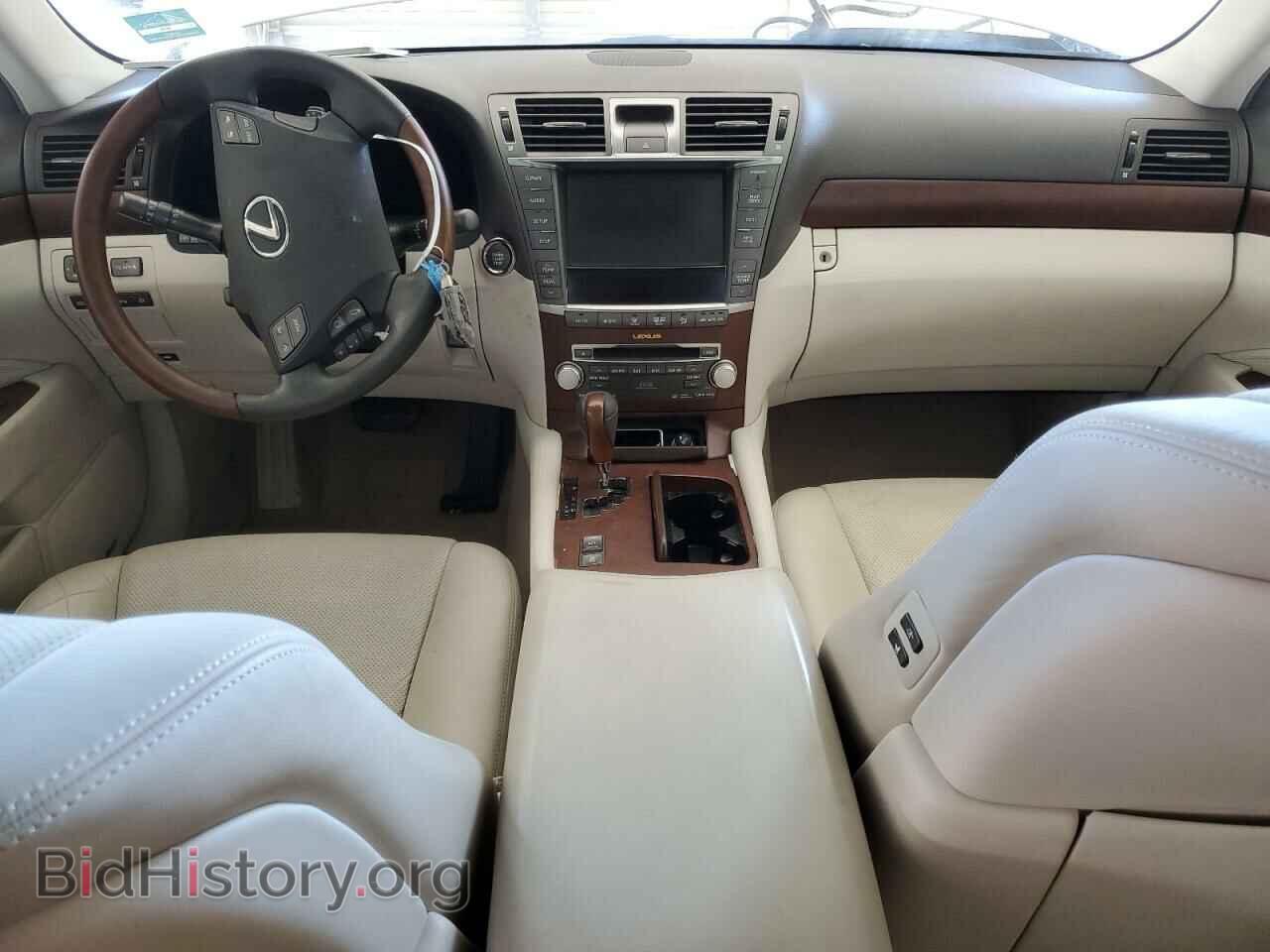 2011 LEXUS LS460 - VIN: JTHBL5EF3B5106344 - Photo 8