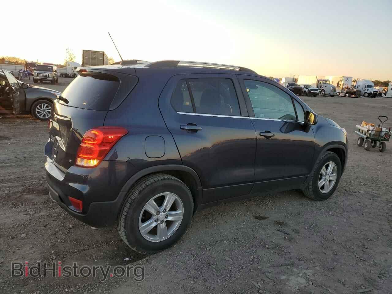 2019 CHEVROLET TRAX - VIN: 3GNCJLSB3KL260304 - Фото 3