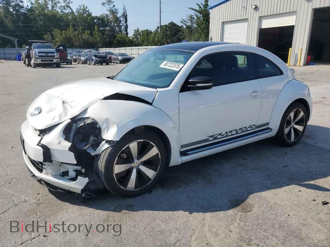 Photo 3VWV67AT8DM608564 - VOLKSWAGEN BEETLE 2013