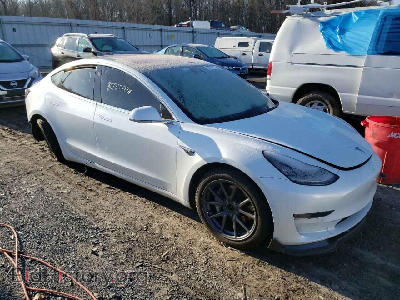 2018 TESLA MODEL 3 - VIN: 5YJ3E1EBXJF181402 - Фото 4