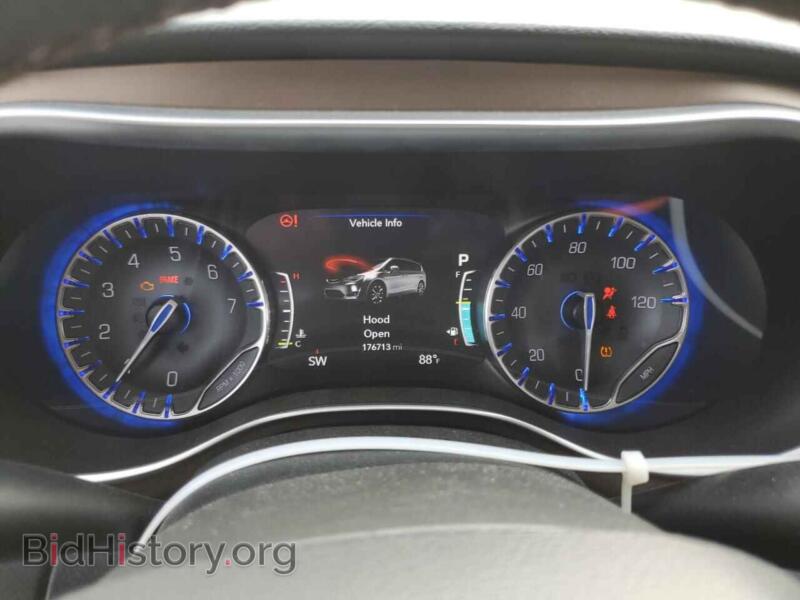 2017 Chrysler PACIFICA (VIN 2C4RC1EG7HR622767) — photo 9 of 15