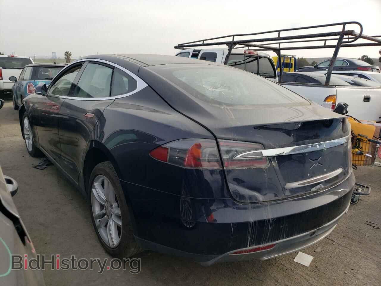 2014 TESLA MODEL S - VIN: 5YJSA1H17EFP32255 - Фото 2