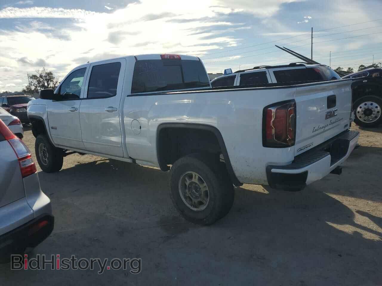 2017 GMC SIERRA - VIN: 3GTU2NEC3HG244972 - Фото 2