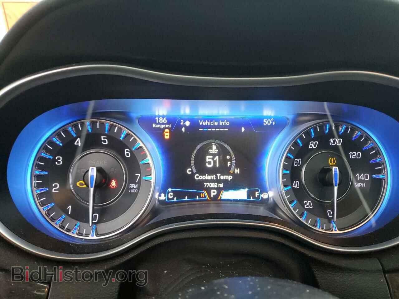 2017 CHRYSLER 300 - VIN: 2C3CCAEG2HH645647 - Фото 9