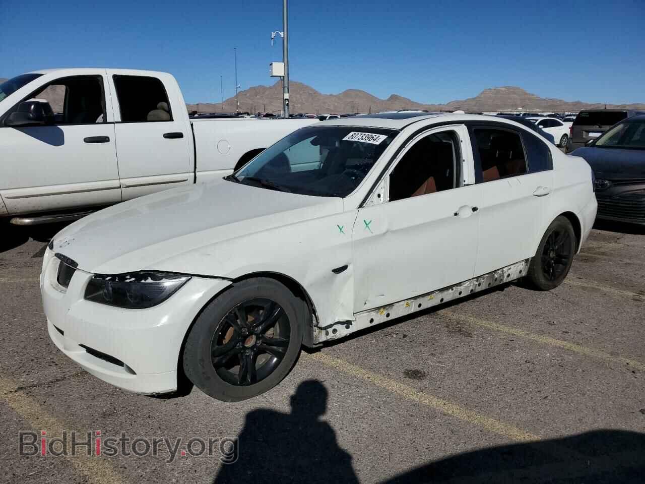 Фотография WBAVA33538P143522 - BMW 3 SERIES 2008