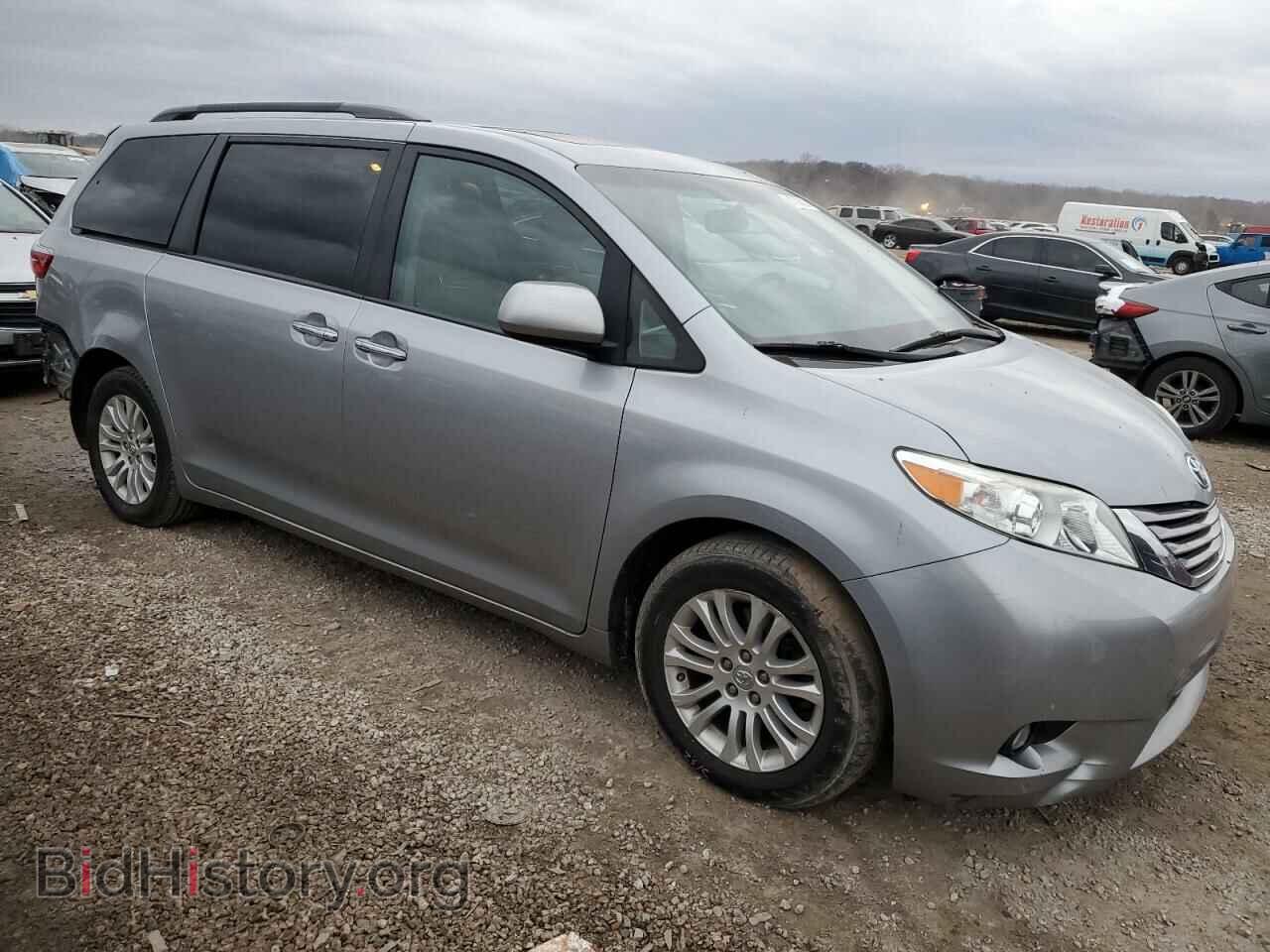 2017 TOYOTA All Models - VIN: 5TDYZ3DC8HS819121 - Фото 4