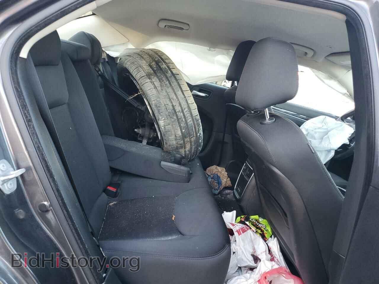 2018 CHRYSLER 300 - VIN: 2C3CCAAG2JH265025 - Фото 10