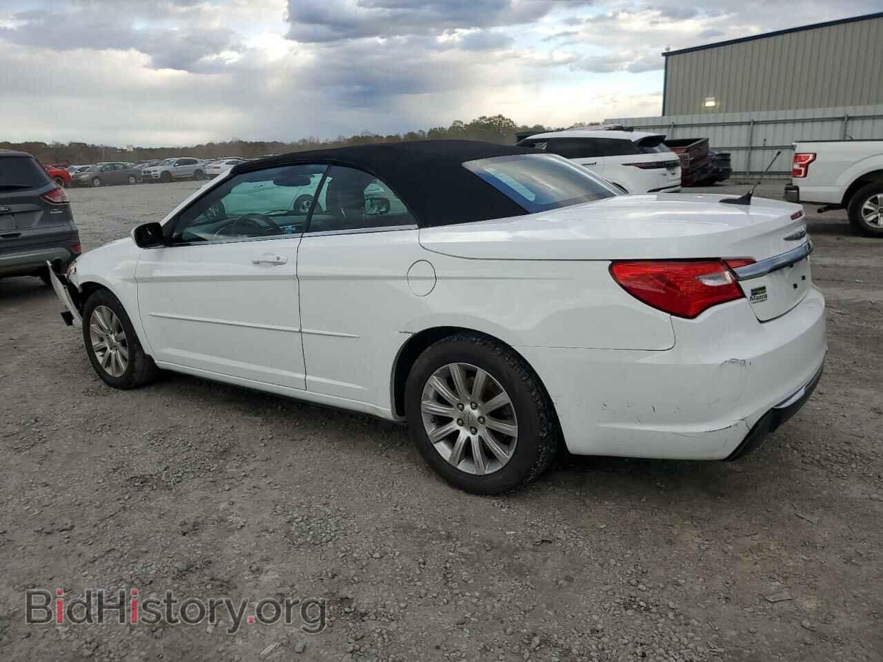 2013 CHRYSLER 200 - VIN: 1C3BCBEG8DN635546 - Фото 2