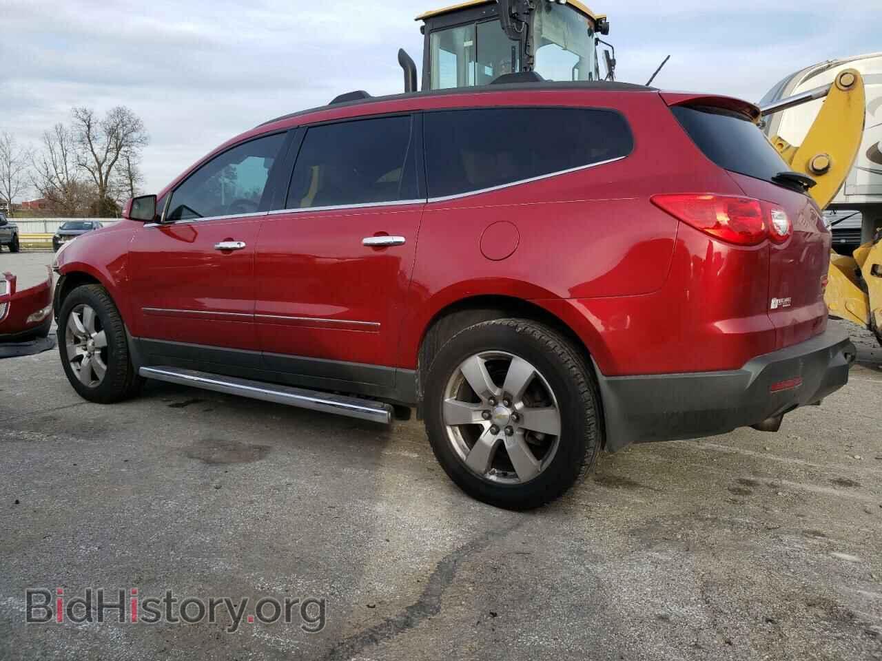 2012 CHEVROLET TRAVERSE - VIN: 1GNKRLED2CJ149026 - Фото 2