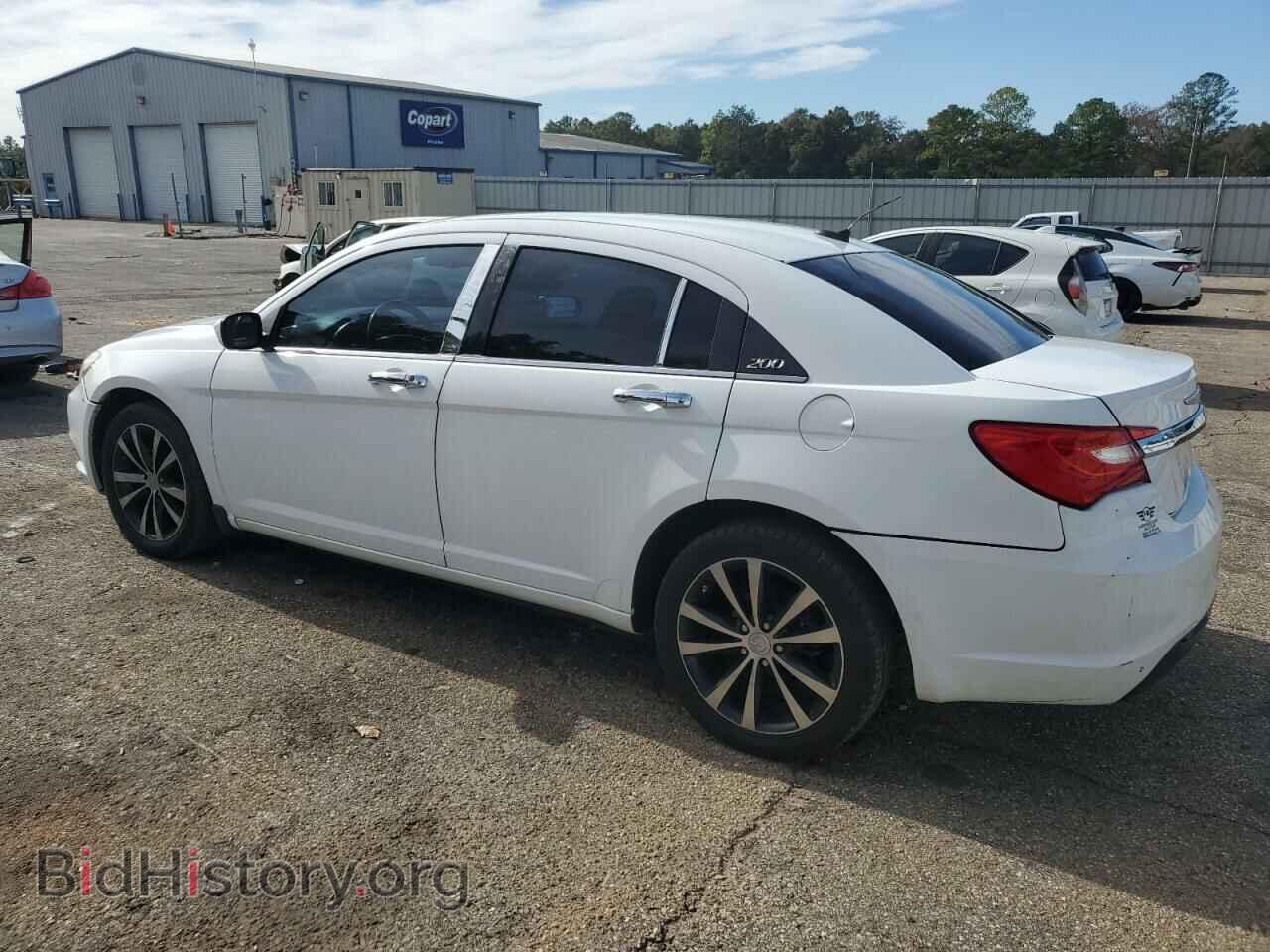 2014 CHRYSLER 200 - VIN: 1C3CCBBB2EN112022 - Фото 2