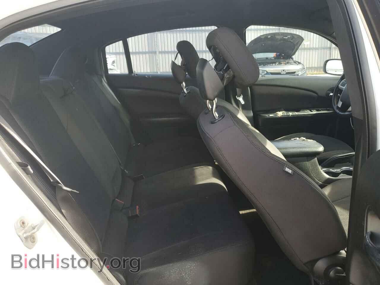 2014 CHRYSLER 200 - VIN: 1C3CCBBB2EN112022 - Фото 10
